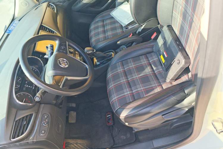 Used Buick Encore 2017 18T Automatic Two-Wheel Drive Urban Leading Model