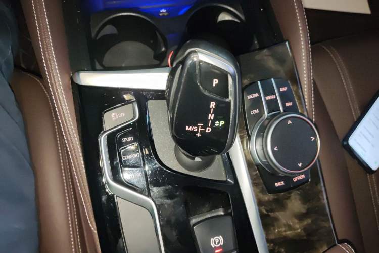 Used BMW 5 Series 2019 Restyled 525Li M Sport Package
