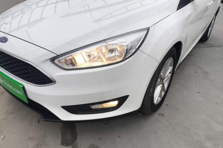 Used Ford Focus 2018 Hatchback Classic 1.6L Automatic Trendy SmartDrive Edition