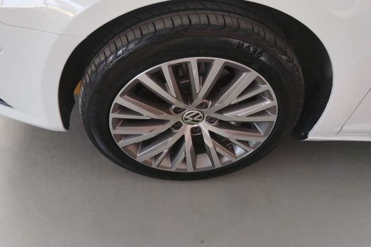 Used Volkswagen FAW-Volkswagen CC 2016 1.8TSI Luxury Model
