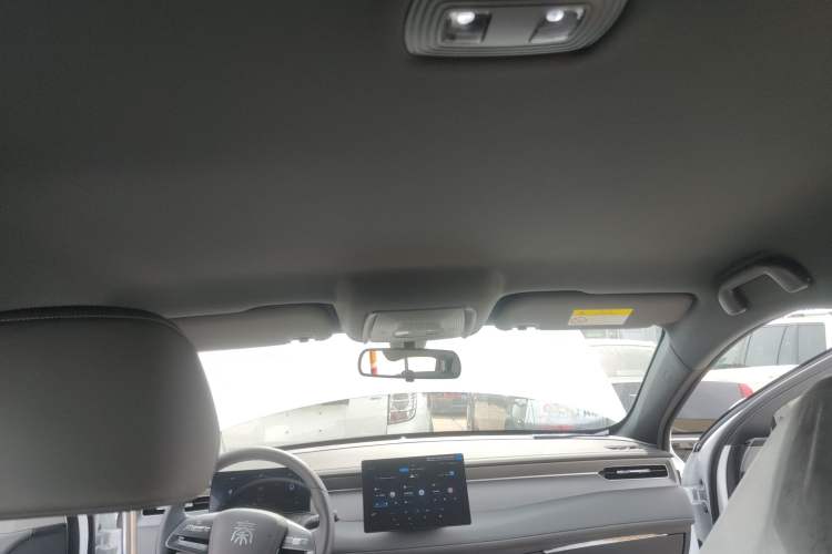 Used BYD Qin PLUS 2025 DM-i Smart Drive 55KM Leading Model
