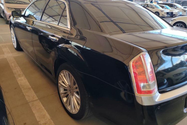 Used Chrysler 300C 2014 3.0L Excellence Edition
