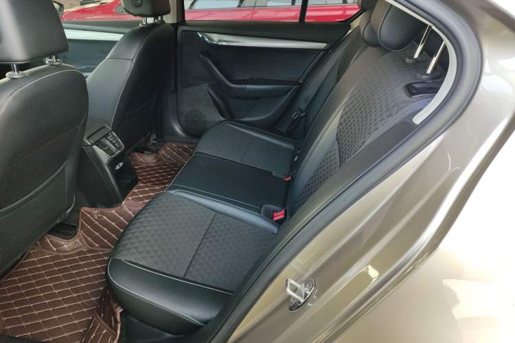 Used Skoda Octavia 2018 TSI230 DSG Luxury Edition
