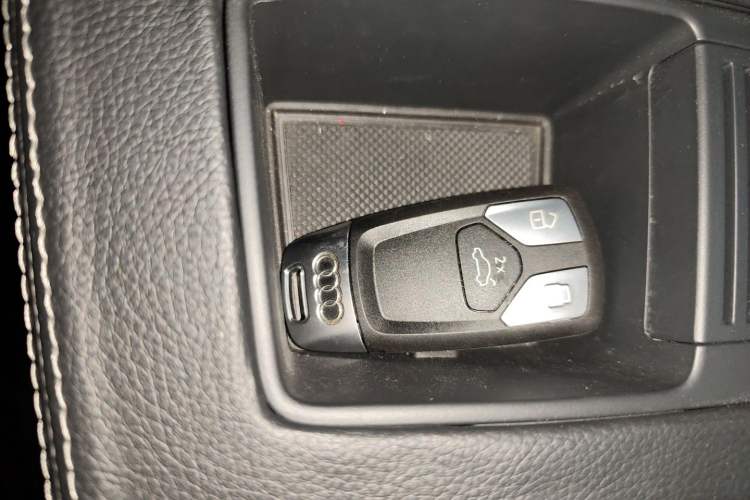 Used Audi A4L 2022 40 TFSI Fashion Dynamic Model