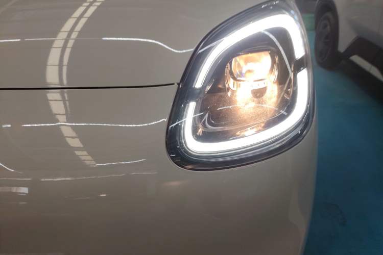 Used Wuling Hongguang MINIEV 2025 Four-Door Version Advanced Edition
