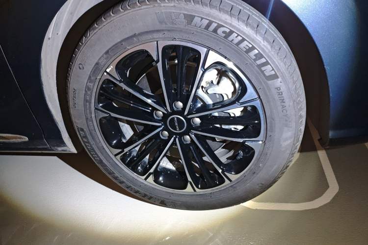 Used Roewe iMAX8 2021 400TGI Supreme Series Prestige Edition