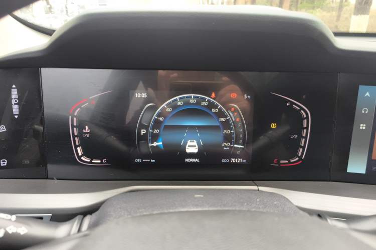 Used Changan CS75 PLUS 2021 1.5T Automatic Luxury Version