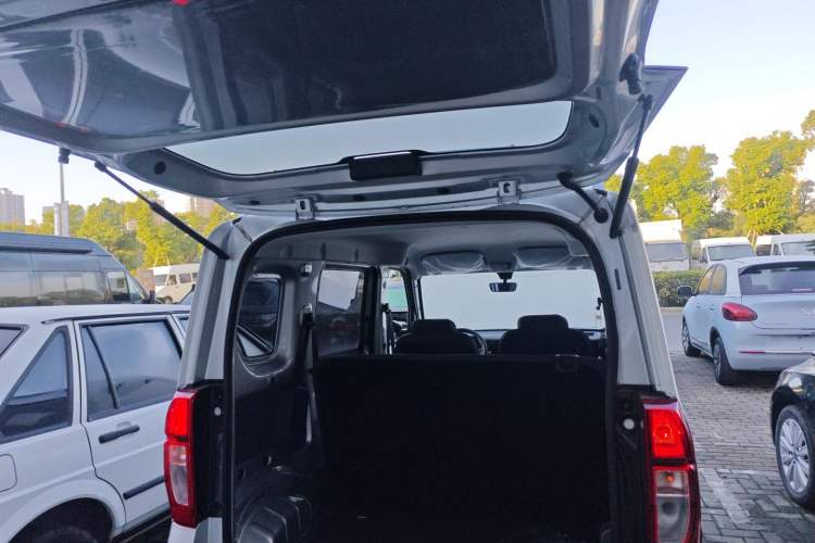 Used Wuling Zhiguang New Energy 2025 Comfort Model
