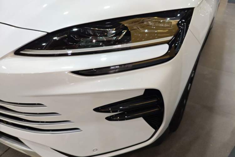 Used BYD Song PLUS New Energy 2024 HONOR Edition DM-i 110km Flagship Model
