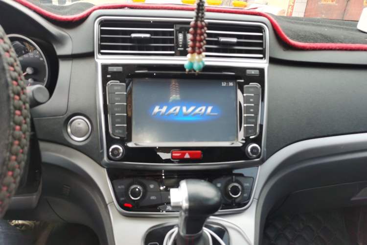 Used Haval H6 2015 Sport Edition 1.5T Automatic Two-Wheel Drive Luxury Model