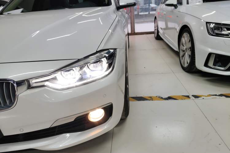 Used BMW 3 Series 2019 320Li Fashion Model
