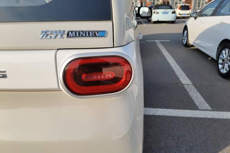 Used Wuling Hongguang MINIEV 2024 3rd Generation 215km Youth Edition
