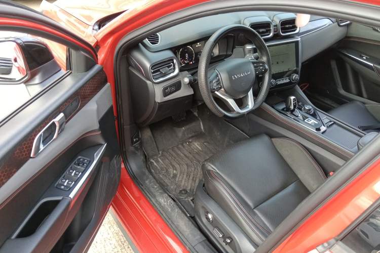 Used Lynk & Co 03 2019 1.5TD DCT JingPro Edition China VI Standard
