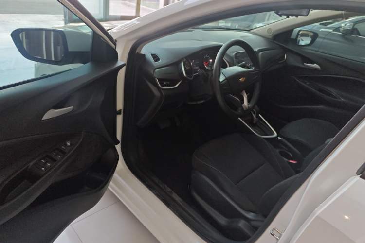 Used Chevrolet Cavalier 2020 325T Automatic Enjoyment Edition
