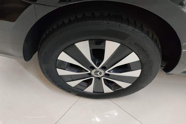 Used Mercedes-Benz Vito 2021 2.0T Elite Version 7 Seats
