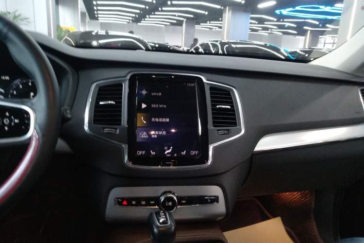 Used Volvo XC90 2019 T5 Zhiyi Edition 5-Seater China VI Standard
