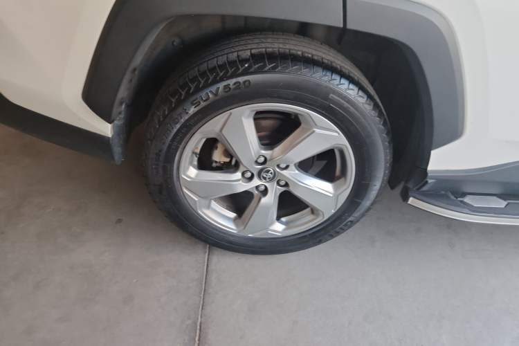 Used Toyota RAV4 2020 2.0L CVT 4x4 Trend Edition
