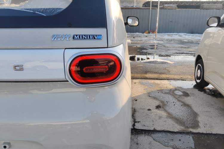 Used Wuling Hongguang MINIEV 2024 3rd Generation 215km Youth Edition
