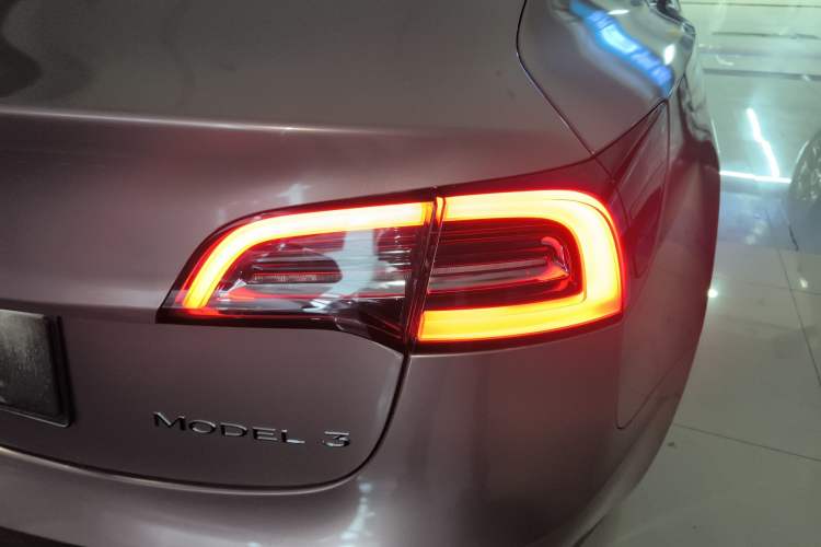 Used Tesla Model 3 2021 Standard Range Rear-Drive Upgraded Version
