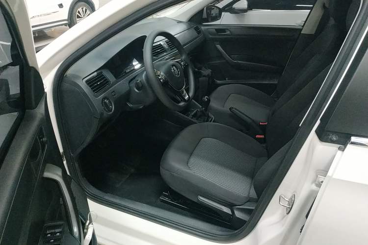 Used Volkswagen Santana 2019 1.5L Manual Fashion Edition China VI Standard