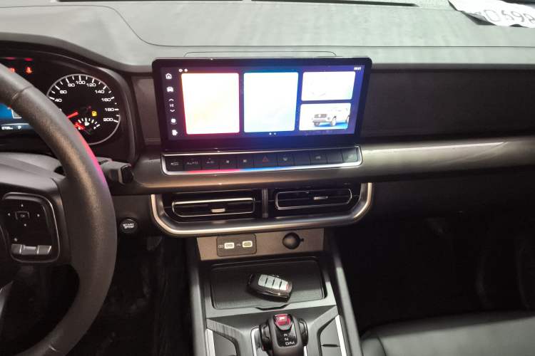 Used Great Wall Poer 2023 2.0T Commercial Version Automatic Diesel 4x4 Elite Long-Box GW4D20M
