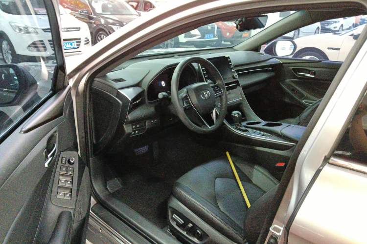 Used Toyota Avalon 2019 2.0L Luxury Edition China VI Standard
