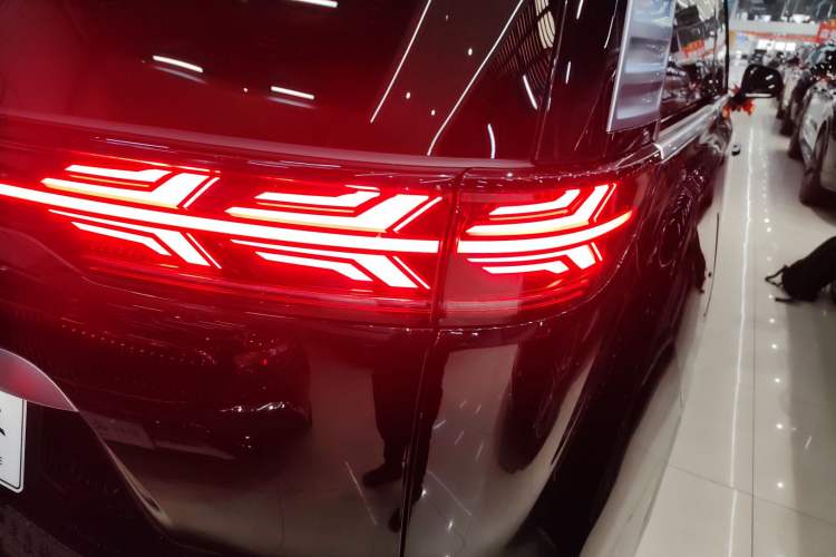 Used Denza D9 2024 DM-i 980 Four-Wheel Drive Prestige Model