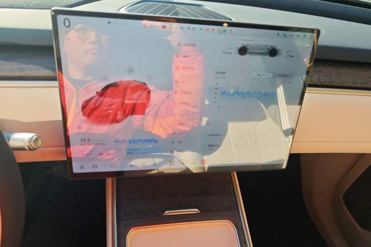 Used ONVO Luxeed L90 2025 Model—Ultra Six-Seater Version
