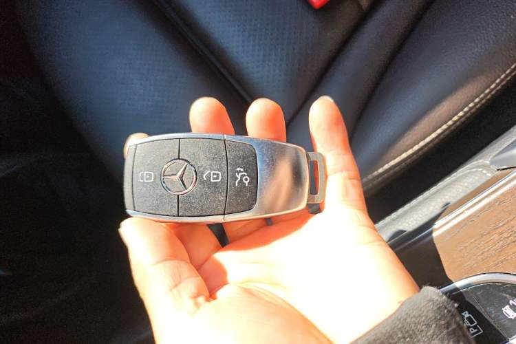 Used Mercedes-Benz GLC 2020 Facelift GLC 260 L 4MATIC Luxury Edition
