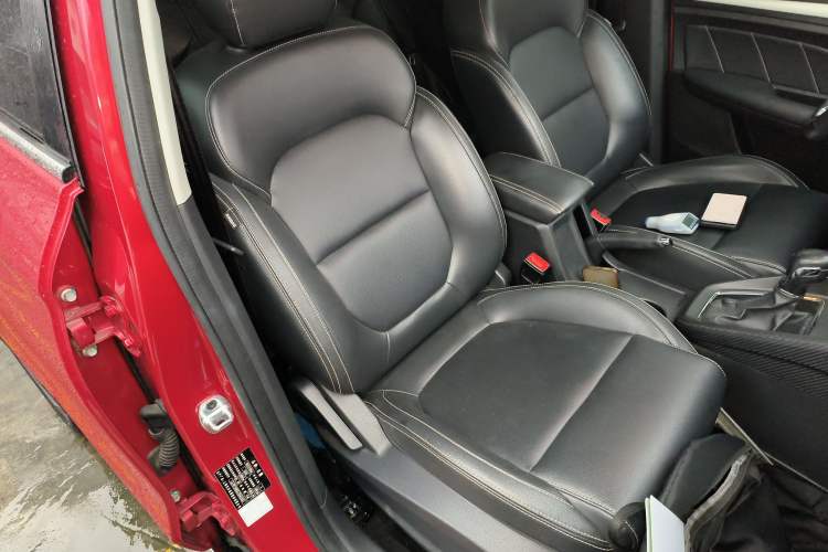 Used MG ZS 2018 1.5L Automatic Luxury Edition China V Standard
