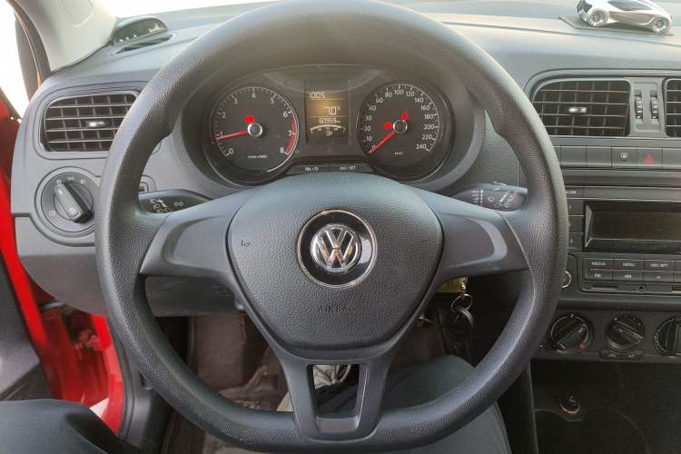 Used Volkswagen Polo 2014 1.4L Manual Fashion Edition
