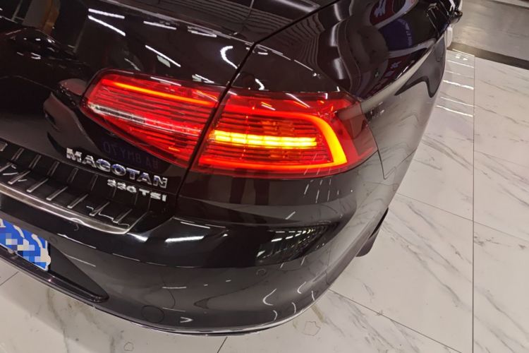 Used Volkswagen Magotan 2018 Facelift 330TSI DSG Luxury Model
