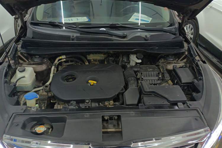 Used Kia Sportage R 2015 2.0L Automatic Two-Wheel Drive DLX Model
