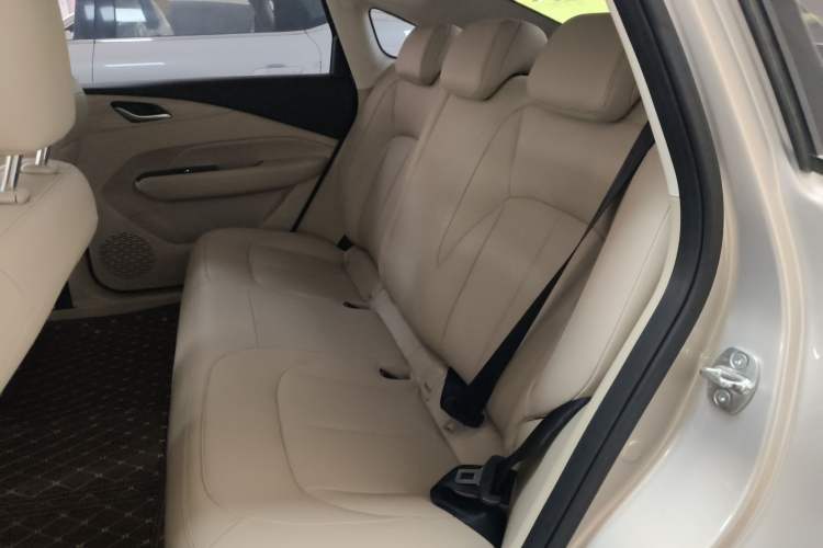 Used Wuling Xingguang 2024 Co-Creation Edition 510 Advanced Model
