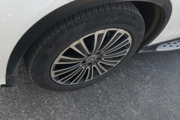 Used Mercedes-Benz GLC 2019 GLC 260 L 4MATIC Dynamic Model
