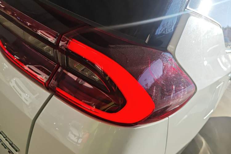 Used GAC Trumpchi M6 2023 PRO 270T DCT Luxury Edition
