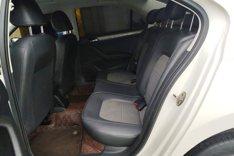 Used Volkswagen Santana 2018 1.5L Manual Comfort Edition
