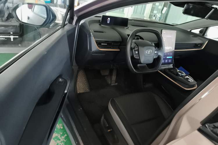 Used Toyota bZ3 2023 616 km Long-Range Premium