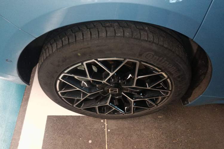 Used Zeekr 001 2025 YOU Edition 100 kWh All-Wheel Drive