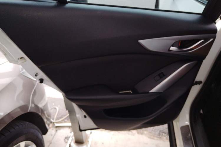 Used Mazda CX-4 2016 2.0L Automatic 2WD Blue Sky Dynamic Edition
