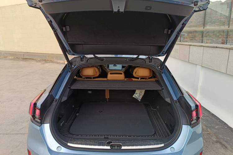 Used Zeekr 001 2022 Ultra-Long Range Dual-Motor YOU Version