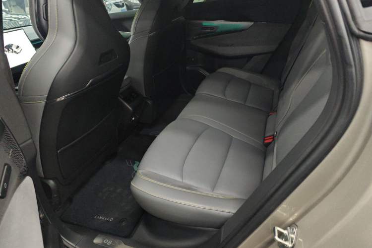 Used Lynk & Co 08 EM-P 2023 120km Long-Range Halo
