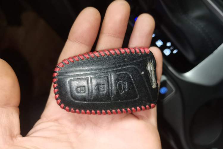 Used Hyundai Santa Fe 2015 2.0T Automatic All-Wheel Drive Smart Version 5 Seats
