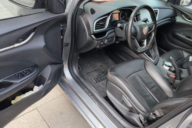 Used Buick GT 2018 18T Automatic Elite Model
