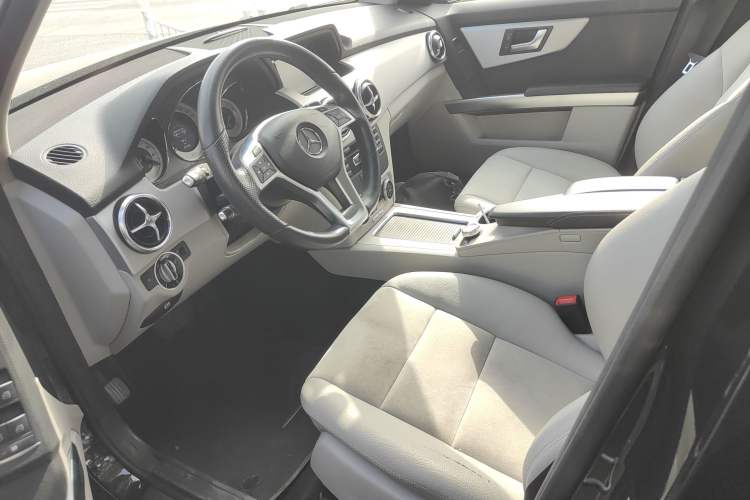 Used Mercedes-Benz GLK-Class 2015 GLK 260 4MATIC Dynamic Edition Ultimate Version