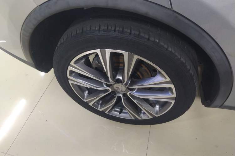 Used BYD Tang 2018 2.0T Automatic Smart Connect Prestige 7-Seater China V Standard
