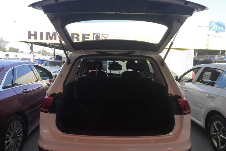 Used Volkswagen Tiguan L 2017 330TSI Automatic Two-Wheel Drive Luxury Edition
