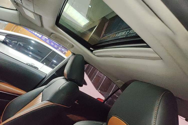 Used Toyota Corolla 2021 Dual-Motor 1.8L E-CVT Elite Edition
