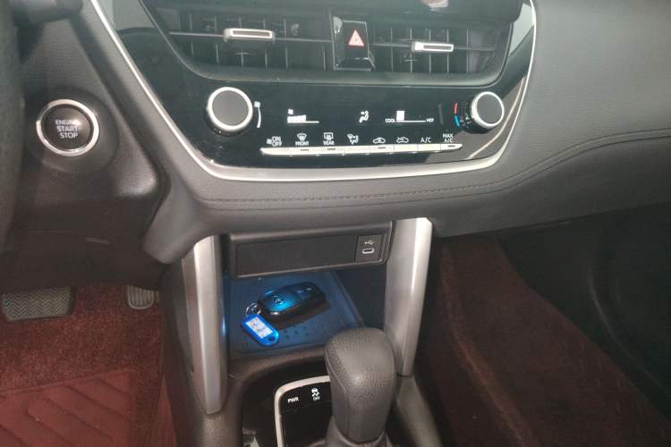 Used Toyota FRONTLANDER 2024 2.0L CVT Luxury Edition
