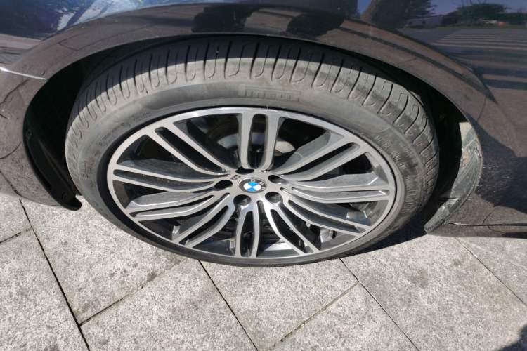 Used BMW 5 Series 2019 530Li Leading Model M Sport Package
